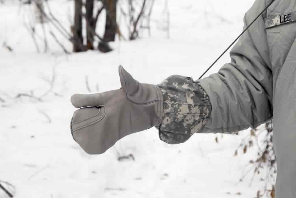 Extreme Cold Weather gloves & mittens for skiing and snowboarding