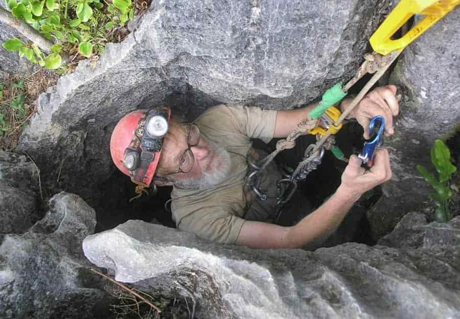 Lightweight-Caving-Helmet-w