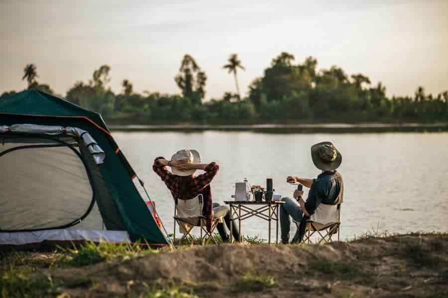 reasons that people like to go camping