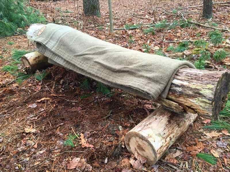 Wool blankets inseat of air mattress