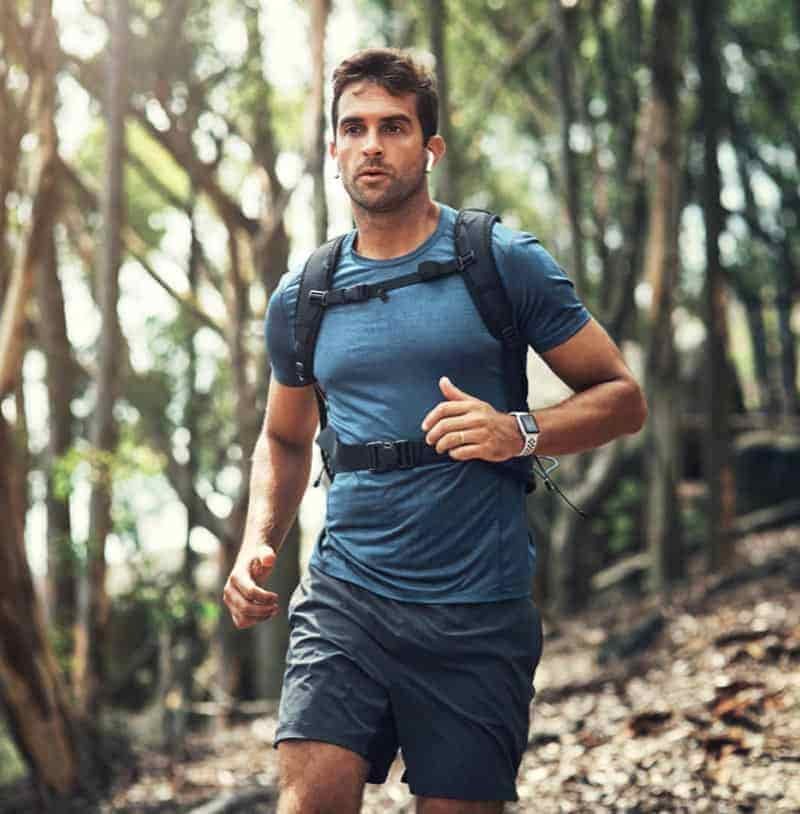 hiking in moisture wicking t shirt vs long sleeve