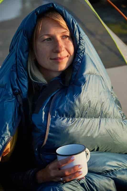 comparing sleeping bag insulation