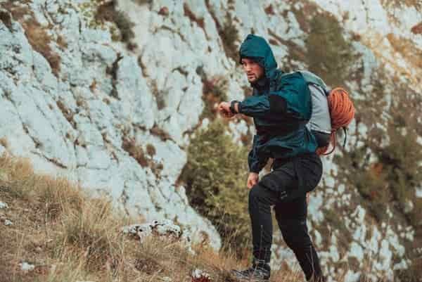 How to Layer Clothes for Walking