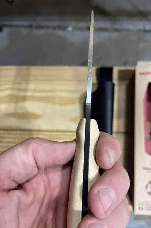 bushcraft knife spine from above